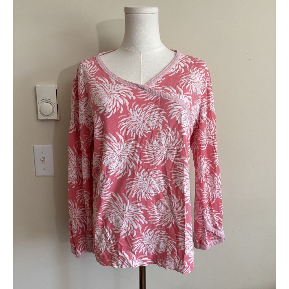 Garnet Hill Medium V Neck Shirt Pink White Floral Chrysanthemum Cotton Casual